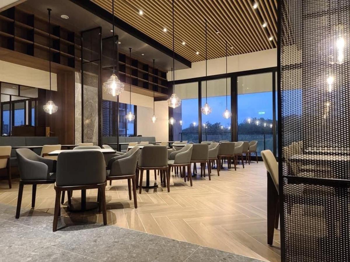 Lakeshore Hotel Hualien Taroko Shunan Exterior foto The interior of the lounge