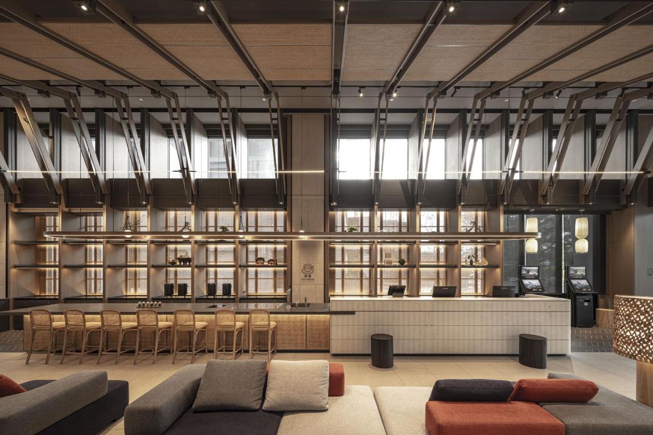 Lakeshore Hotel Hualien Taroko Shunan Exterior foto The interior of the R&D building